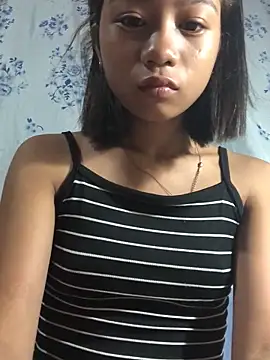 Snapshot of Asianpinay_Skinny1818 chatting on June 9, 9:49 pm Asianpinay Skinny1818 online show from June 9, 9:49 pm