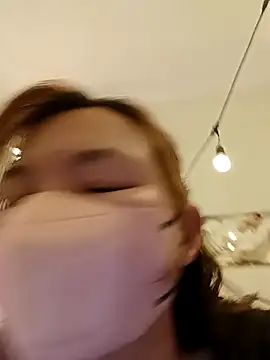 Trang26 online show from February 10, 3:55 pm