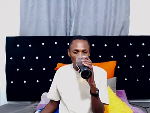NtandoXx online show from April 10, 3:02 am