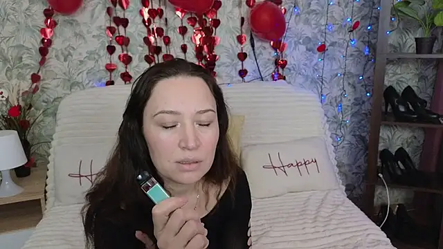 Snapshot of Vivimoonx chatting on February 11, 7:19 am Vivimoonx online show from February 11, 7:19 am