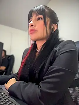 nyx  x online show from February 25, 8:08 pm