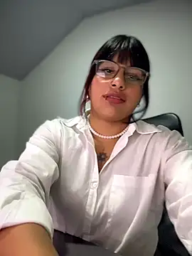 nyx  x online show from February 27, 9:03 pm