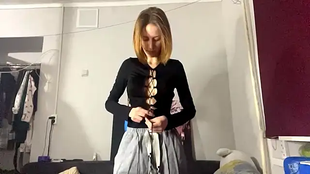 Sweety Burger online show from February 11, 4:18 pm