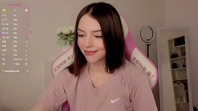 LizaRise online show from March 13, 2:55 pm