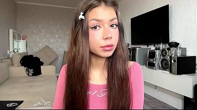 You Club Winx online show from April 4, 7:04 am