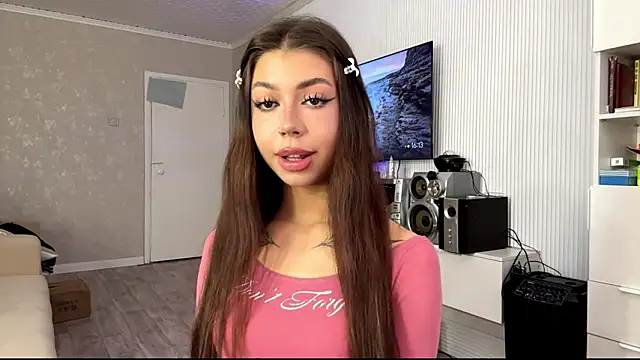 You Club Winx online show from March 13, 11:15 am