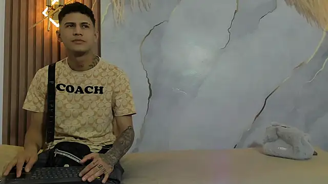 NaughtyVibes OS online show from May 16, 7:46 pm