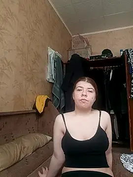 Snapshot of EvaTallor chatting on February 13, 6:24 am EvaTallor online show from February 13, 6:24 am