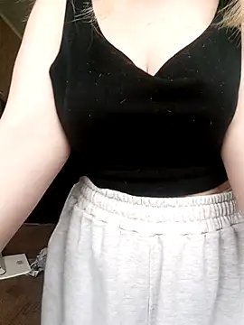 EvaTallor online show from April 15, 8:31 am