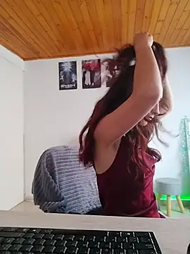 gris26 online show from March 3, 1:07 pm