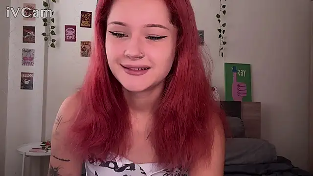 pixieyes00n online show from February 16, 3:05 am