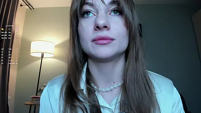 SoniKDesire online show from February 25, 7:25 pm