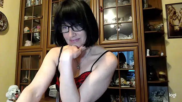 Vlastelina online show from April 9, 2:01 pm