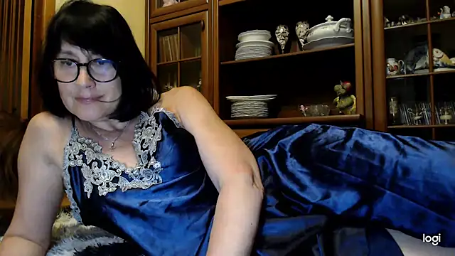 Snapshot of Vlastelina chatting on May 24, 7:03 pm Vlastelina online show from May 24, 7:03 pm