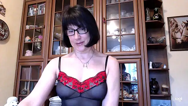 Vlastelina online show from April 3, 1:28 pm