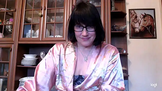 Snapshot of Vlastelina chatting on April 28, 2:21 pm Vlastelina online show from April 28, 2:21 pm