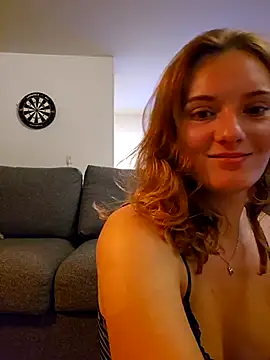 sweetsophie69 online show from May 8, 1:20 am