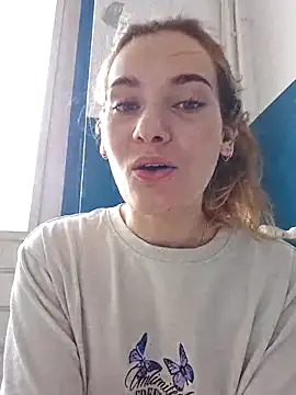 sweetsophie69 online show from April 10, 10:11 am