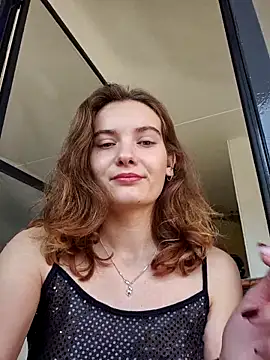 sweetsophie69 online show from March 18, 2:08 pm