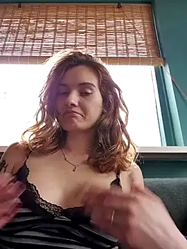 sweetsophie69 online show from March 26, 12:36 pm