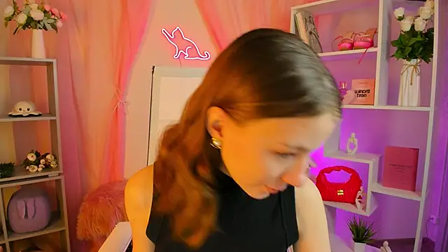 ElliFrankenweenie online show from March 3, 9:27 am