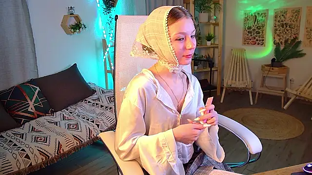 ElliFrankenweenie online show from March 23, 6:13 am