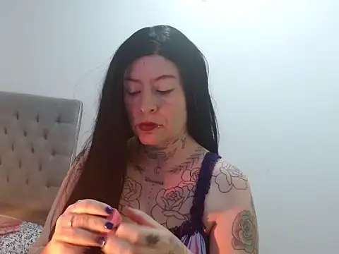 mia vantt online show from February 22, 2:41 pm