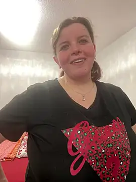 Snapshot of Laura-Loveyou chatting on February 20, 5:26 pm Laura-Loveyou online show from February 20, 5:26 pm