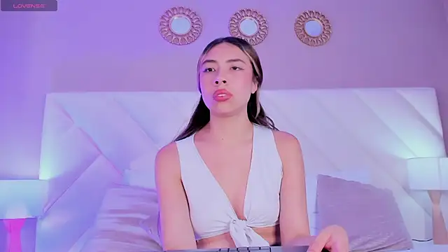 ValeryGomezz online show from April 30, 8:57 pm