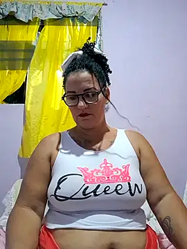 Snapshot of Monalinda-hot chatting on February 19, 10:51 pm Monalinda-hot online show from February 19, 10:51 pm