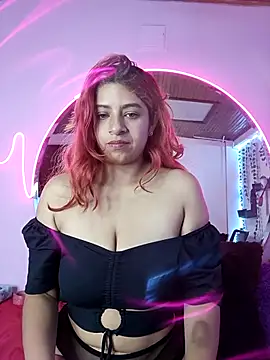 Snapshot of lunabloom2 chatting on February 11, 3:12 pm lunabloom2 online show from February 11, 3:12 pm