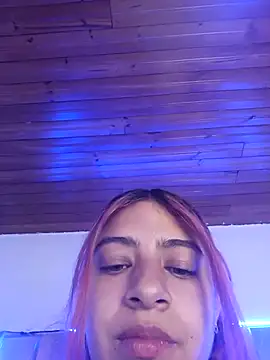 Snapshot of lunabloom2 chatting on March 3, 2:02 pm lunabloom2 online show from March 3, 2:02 pm