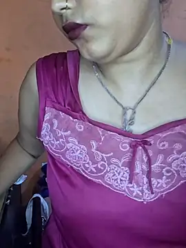 Snapshot of Nency_Love143 chatting on June 27, 6:14 pm Nency Love143 online show from June 27, 6:14 pm