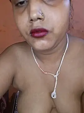 Snapshot of Nency_Love143 chatting on July 19, 7:10 pm Nency Love143 online show from July 19, 7:10 pm