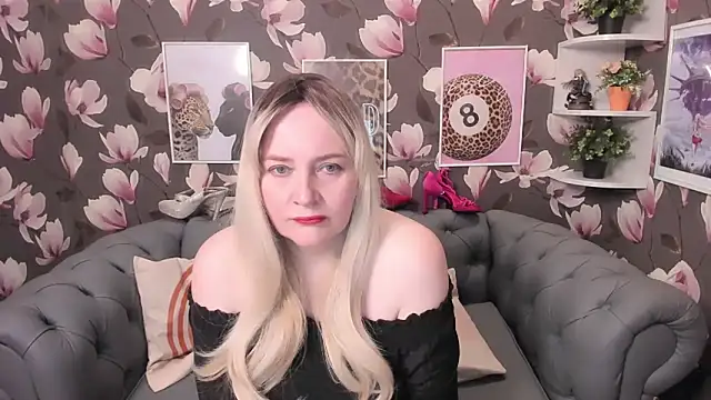 Victoria Notti online show from April 30, 11:17 am