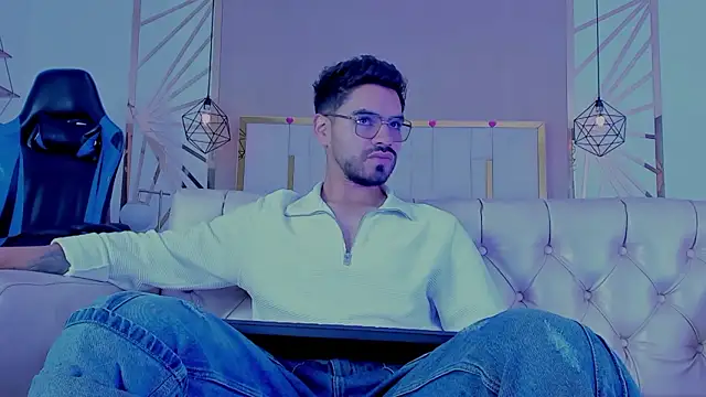 Snapshot of HotPulse_vc chatting on February 21, 12:40 pm HotPulse vc online show from February 21, 12:40 pm