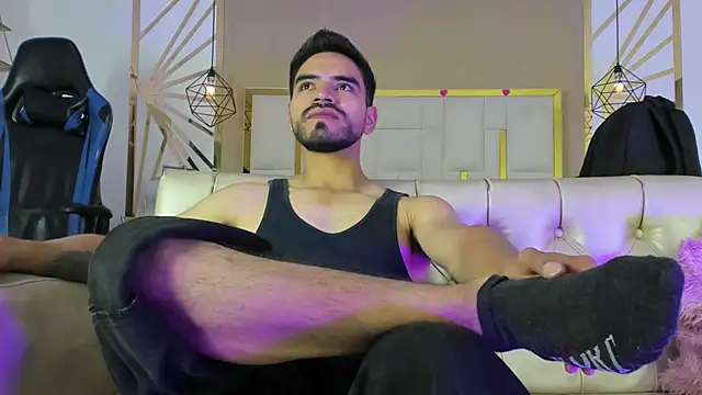 Snapshot of HotPulse_vc chatting on February 23, 12:28 pm HotPulse vc online show from February 23, 12:28 pm