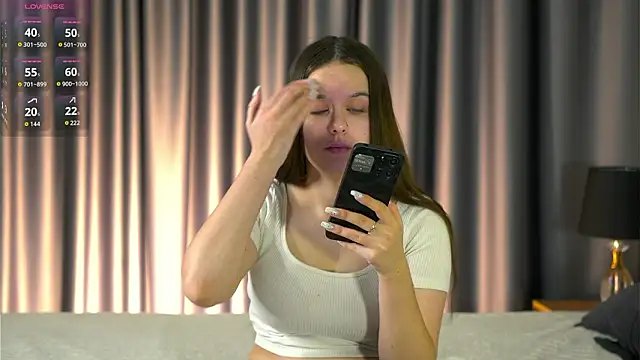 Snapshot of MarenCalarco chatting on February 21, 3:14 pm MarenCalarco online show from February 21, 3:14 pm