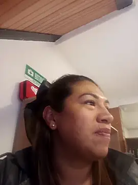 eva vidal  online show from April 15, 7:58 pm