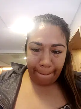 eva vidal  online show from April 15, 5:50 pm