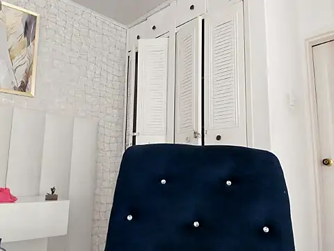 AngellHott  online show from March 6, 10:38 pm