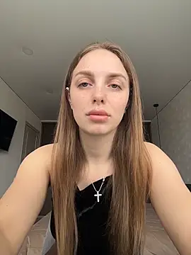  julia wonderful  online show from February 26, 9:53 am