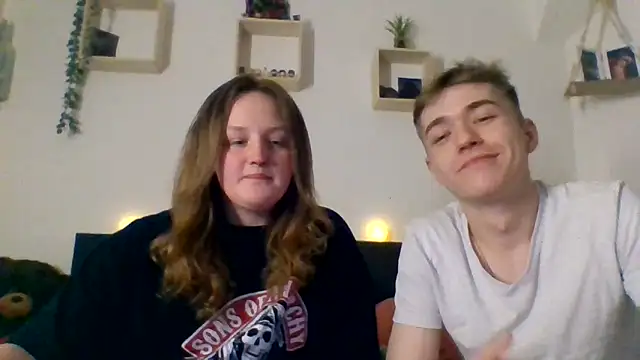 Snapshot of Maryjane-Spidermann chatting on February 14, 10:10 pm Maryjane-Spidermann online show from February 14, 10:10 pm