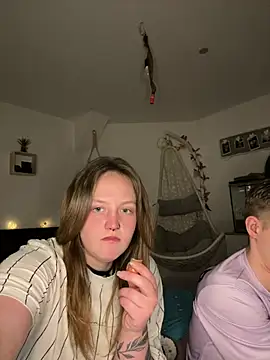 Snapshot of Maryjane-Spidermann chatting on February 27, 7:35 pm Maryjane-Spidermann online show from February 27, 7:35 pm