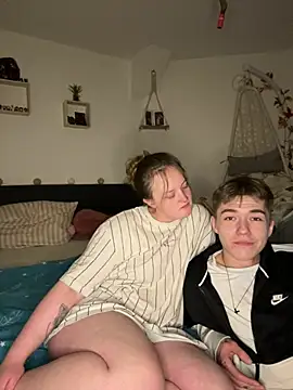 Snapshot of Maryjane-Spidermann chatting on February 28, 9:03 pm Maryjane-Spidermann online show from February 28, 9:03 pm