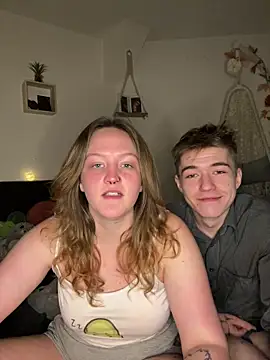 Snapshot of Maryjane-Spidermann chatting on February 17, 7:33 pm Maryjane-Spidermann online show from February 17, 7:33 pm