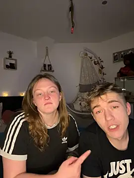 Snapshot of Maryjane-Spidermann chatting on March 1, 8:09 pm Maryjane-Spidermann online show from March 1, 8:09 pm