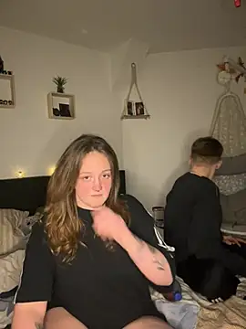 Snapshot of Maryjane-Spidermann chatting on February 16, 7:45 pm Maryjane-Spidermann online show from February 16, 7:45 pm