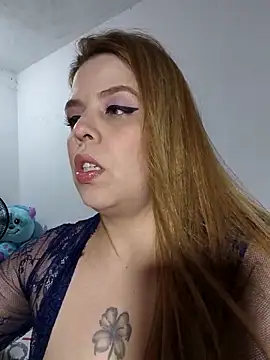laila d online show from May 6, 2:48 am