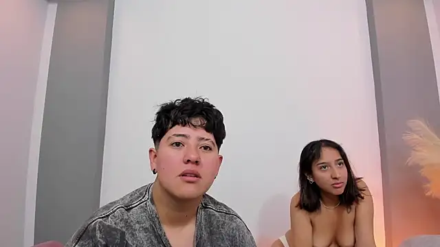 Gaia n Nix online show from May 25, 3:17 am